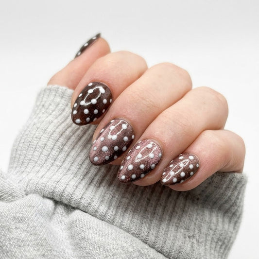 Cat eye polka dots